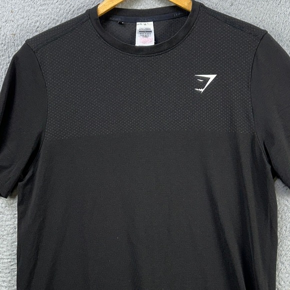 Gymshark Shirt Athletic Men Medium Black Work Out Gym Exercise Logo Short Sleeve